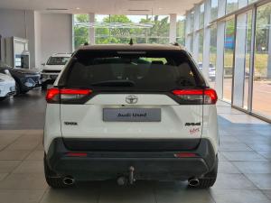 Toyota RAV4 2.0 GX - Image 20