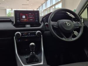 Toyota RAV4 2.0 GX - Image 7