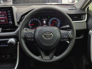 Toyota RAV4 2.0 GX - Image 9
