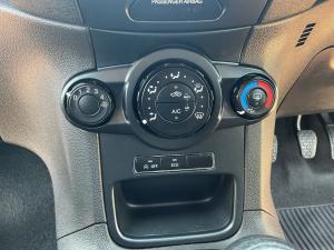 Ford Fiesta 5-door 1.0T Trend - Image 14