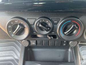 Toyota Hilux 2.8GD-6 Xtra cab 4x4 Legend 55 - Image 14