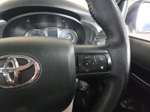 Toyota Hilux 2.8GD-6 48V double cab 4x4 Raider - Image 9