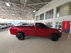 Toyota Hilux 2.0 single cab S - Image 3