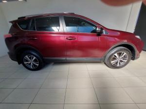 Toyota RAV4 2.0 GX auto - Image 3