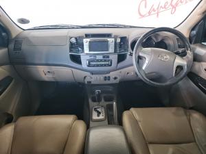 Toyota Fortuner 3.0D-4D Ltd edition auto - Image 6