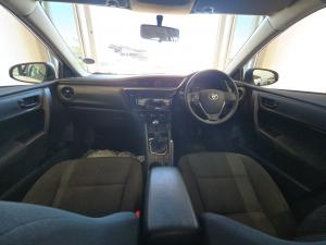 Toyota Corolla Quest 1.8 Plus manual - Image 6