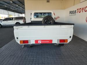 Toyota Land Cruiser 79 2.8GD-6 single cab auto - Image 5