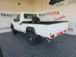 Toyota Land Cruiser 79 2.8GD-6 single cab auto - Image 8