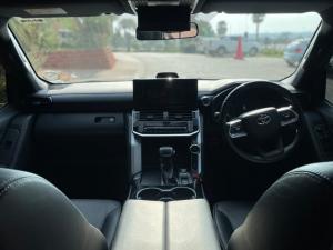 Toyota Land Cruiser 300 3.3D GX-R - Image 6