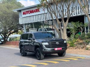 Toyota Land Cruiser 300 3.3D GX-R - Image 1