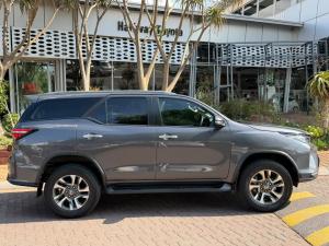 Toyota Fortuner 2.4GD-6 auto - Image 3