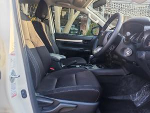 Toyota Hilux 2.4GD-6 double cab 4x4 Raider auto - Image 7