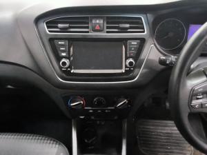 Hyundai i20 1.2 Motion - Image 15