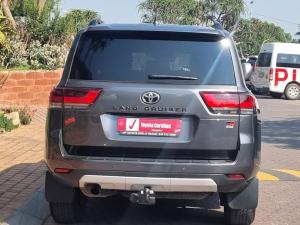 Toyota Land Cruiser 300 3.3D GR-Sport - Image 5
