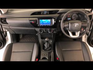 Toyota Hilux 2.4GD-6 double cab 4x4 SR - Image 6