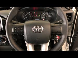 Toyota Hilux 2.4GD-6 double cab 4x4 SR - Image 8