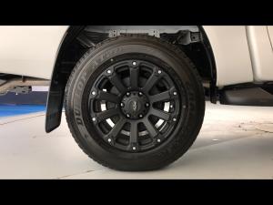 Toyota Hilux 2.4GD-6 double cab 4x4 SR - Image 20