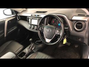 Toyota RAV4 2.0 GX auto - Image 10