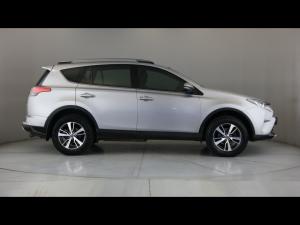 Toyota RAV4 2.0 GX auto - Image 3