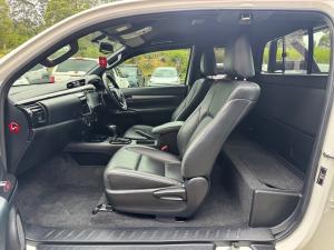 Toyota Hilux 2.8GD-6 Xtra cab 4x4 Legend auto - Image 17