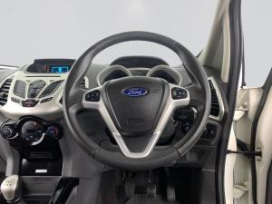 Ford Ecosport 1.5TDCi Titanium - Image 17