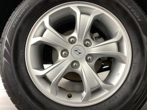 Hyundai Tucson 2.0 GLS - Image 10