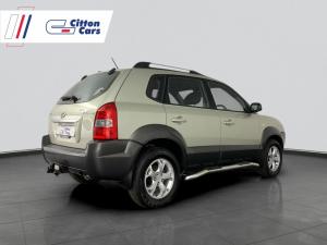 Hyundai Tucson 2.0 GLS - Image 16