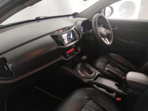 Kia Sportage 2.0 Crdi AWD automatic - Image 9