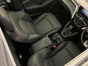 Suzuki Grand Vitara 1.5 GLX automatic - Image 18