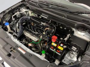 Suzuki Grand Vitara 1.5 GLX automatic - Image 8
