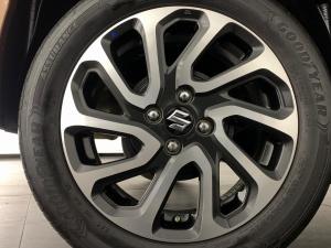 Suzuki Baleno 1.5 GLX - Image 12