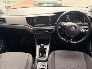 Volkswagen Polo hatch 1.0TSI Trendline - Image 4
