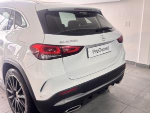 Mercedes-Benz GLA GLA200 - Image 3