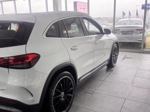 Mercedes-Benz GLA GLA200 - Image 7