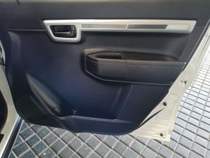 Suzuki S-Presso 1.0 S-Edition manual - Image 12