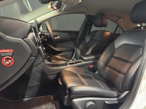 Mercedes-Benz CLA CLA200d - Image 15