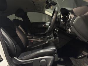 Mercedes-Benz CLA CLA200d - Image 19