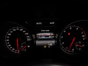 Mercedes-Benz CLA CLA200d - Image 9