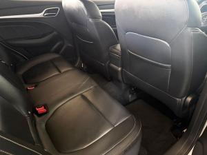 MG ZS 1.5 Luxury - Image 15