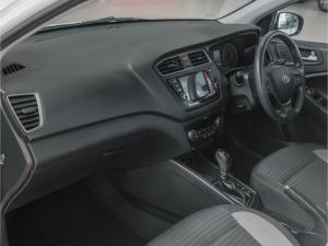 Hyundai i20 1.4 Fluid auto - Image 7