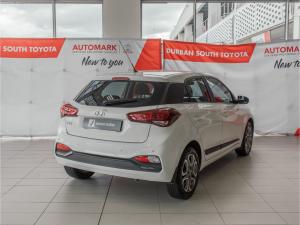 Hyundai i20 1.4 Fluid auto - Image 2