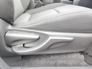 Toyota Hilux 2.8GD-6 double cab SRX 4x4 - Image 19