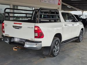 Toyota Hilux 2.8GD-6 double cab 4x4 Raider auto - Image 2