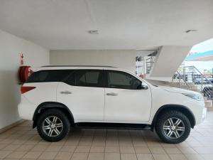 Toyota Fortuner 2.4GD-6 auto - Image 3