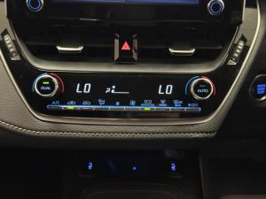 Toyota Corolla hatch 1.8 HEV XR - Image 14