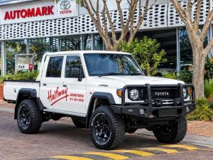 Toyota Land Cruiser 79 2.8GD-6 double cab manual - Image 1
