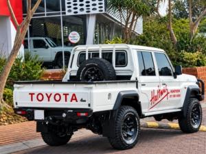 Toyota Land Cruiser 79 2.8GD-6 double cab manual - Image 2