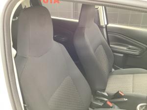 Toyota Vitz 1.0 XR manual - Image 16