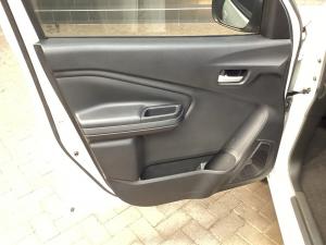 Toyota Vitz 1.0 XR manual - Image 24