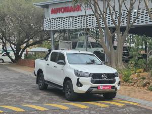 Toyota Hilux 2.8GD-6 double cab Raider auto - Image 1
